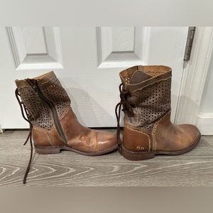 NWT Sundance Bed Stu Cobbler boots size 7